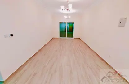 Apartment - 1 Bedroom - 2 Bathrooms for rent in Muwaileh 29 Building - Muwaileh - Sharjah