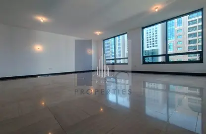 Apartment - 3 Bedrooms - 4 Bathrooms for rent in Liwa Centre Towers - Hamdan Street - Abu Dhabi