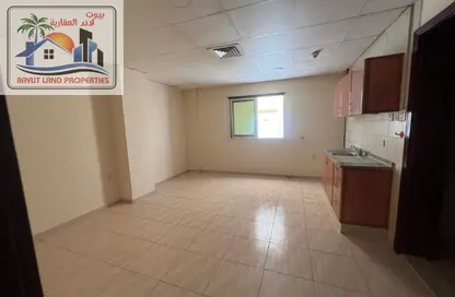 Apartment - Studio - 1 Bathroom for rent in Al Nabaa Building - Al Naba'ah - Al Sharq - Sharjah