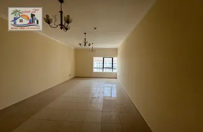 شقة - 2 غرف نوم - 2 حمامات للايجار في شارع التعاون الجديد - التعاون - الشارقة