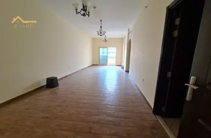 Apartment - 2 Bedrooms - 2 Bathrooms for rent in Muwailih Building - Muwaileh - Sharjah