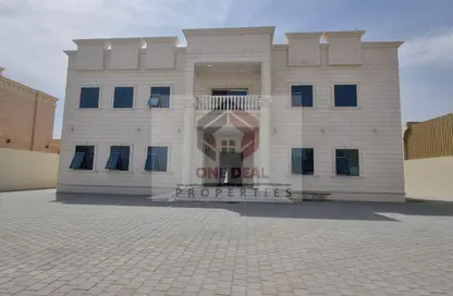 Villa - 6 Bedrooms - 7+ Bathrooms for rent in Al Dhahir - Al Ain