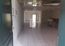 مكتب - 1 حمام للكراء في مركز مزايا - شارع الشيخ زايد - دبي