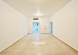 Duplex - 3 bedrooms - 4 bathrooms for rent in Al Shaheen Tower - Al Khalidiya - Abu Dhabi