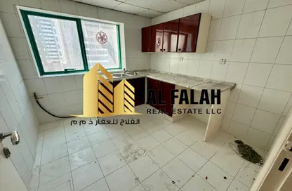 شقة - 2 غرف نوم - 2 حمامات للايجار في شارع التعاون الجديد - التعاون - الشارقة