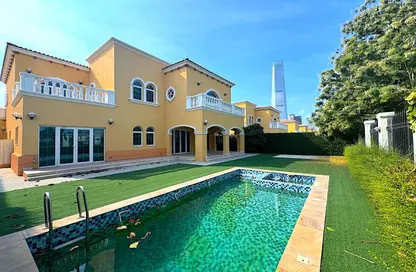 Villa - 5 Bedrooms - 6 Bathrooms for sale in Legacy - Jumeirah Park - Dubai