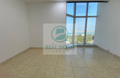 مكتب - استوديو - 4 حمامات للايجار في برج الكورنيش - شارع الكورنيش - أبوظبي