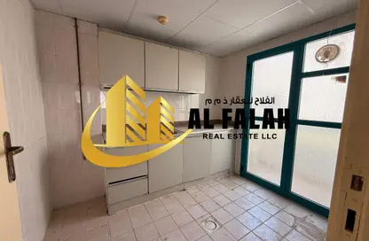 Apartment - 2 Bedrooms - 1 Bathroom for rent in Al Mahatta - Al Qasimia - Sharjah