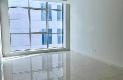 Apartment - 2 Bedrooms - 3 Bathrooms for rent in Al Khan - Sharjah