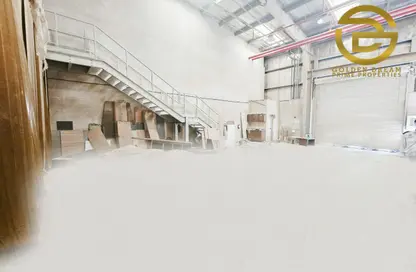 Warehouse - Studio - 1 Bathroom for rent in Jebel Ali - Dubai