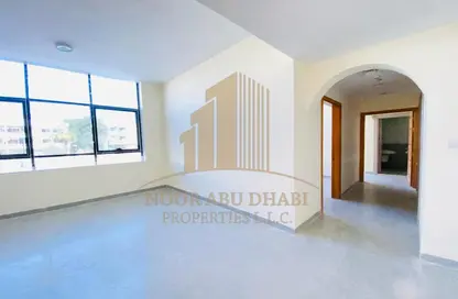 Empty Room image for: Apartment - 2 Bedrooms - 2 Bathrooms for rent in Central District - Al Ain, Image 1