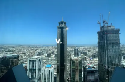 شقة - غرفة نوم - 2 حمامات للايجار في برج  UP - شارع الشيخ زايد - دبي