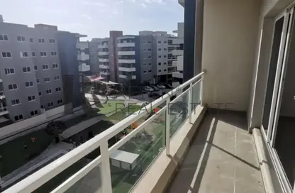 Apartment - 2 Bedrooms - 2 Bathrooms for sale in Tower 9 - Al Reef Downtown - Al Reef - Abu Dhabi