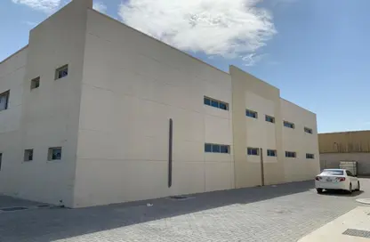 Warehouse - Studio - 2 Bathrooms for sale in Sharjah Airport Freezone (SAIF) - Sharjah