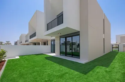 Townhouse - 4 Bedrooms - 3 Bathrooms for sale in Shams Townhouses - Town Square - Dubai
