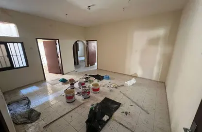 Apartment - 2 Bedrooms - 1 Bathroom for rent in Al Rashidiya Towers - Al Rashidiya - Ajman Downtown - Ajman