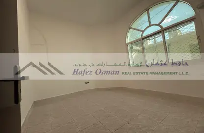Apartment - 2 Bedrooms - 1 Bathroom for rent in Al Mushrif - Abu Dhabi