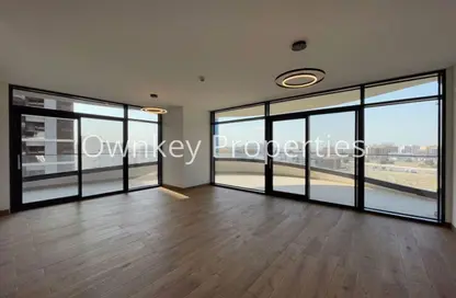 Apartment - 3 Bedrooms - 4 Bathrooms for rent in The Waves Residences - Mankhool - Bur Dubai - Dubai