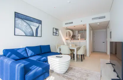 Apartment - 2 Bedrooms - 2 Bathrooms for rent in Seven Palm - Palm Jumeirah - Dubai