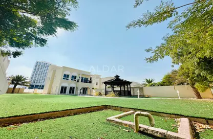 Villa - 2 Bedrooms - 4 Bathrooms for rent in District 16L - Jumeirah Village Circle - Dubai