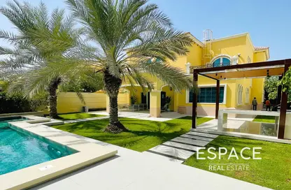 Villa - 4 Bedrooms - 3 Bathrooms for sale in Legacy - Jumeirah Park - Dubai