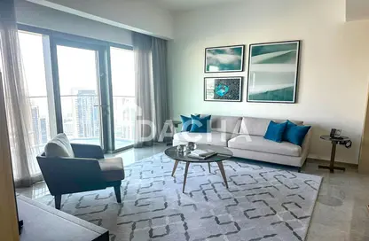 Living Room image for: Apartment - 1 Bedroom - 1 Bathroom for rent in Address Harbour Point - Dubai Creek Harbour (The Lagoons) - Dubai, Image 1