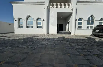 شقة - 1 حمام للايجار في مدينة الرياض - أبوظبي