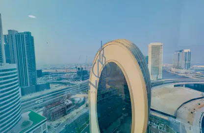 مكتب - استوديو للايجار في B2B  برج - الخليج التجاري - دبي