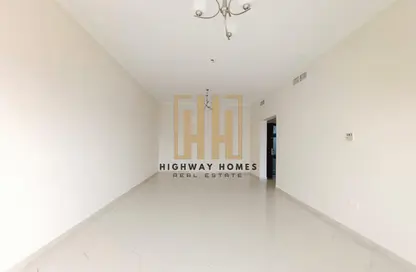 Apartment - 2 Bedrooms - 3 Bathrooms for rent in Muwaileh 3 Building - Muwaileh - Sharjah
