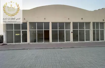 عمارة بالكامل - 8 غرف نوم - 2 حمامات للبيع في المنامة - عجمان