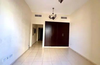 Apartment - Studio - 1 Bathroom for rent in Silicon Gates 3 - Silicon Gates - Dubai Silicon Oasis - Dubai