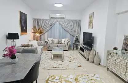 Apartment - 3 Bedrooms - 3 Bathrooms for rent in Al Khan 9 building - Al Khan - Sharjah