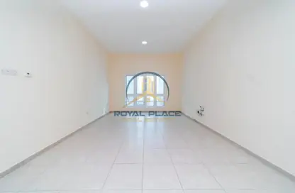 شقة - 2 غرف نوم - 2 حمامات للايجار في مبنى منخول - منخول - بر دبي - دبي