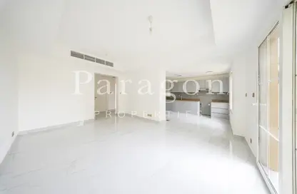 Villa - 2 Bedrooms - 2 Bathrooms for rent in Springs 14 - The Springs - Dubai