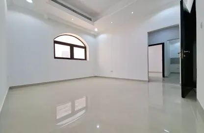 شقة - 2 غرف نوم - 2 حمامات للايجار في مدينة شخبوط - أبوظبي
