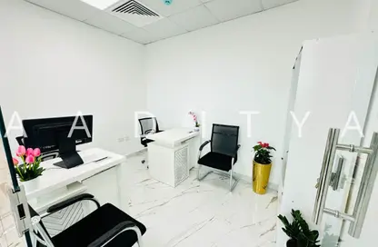 مكتب - استوديو - 1 حمام للايجار في فاطمه محمد احمد بن سليمان - الرفاعة - بر دبي - دبي