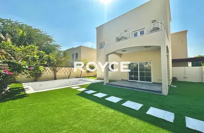 Villa - 3 Bedrooms - 3 Bathrooms for rent in Meadows 1 - Meadows - Dubai