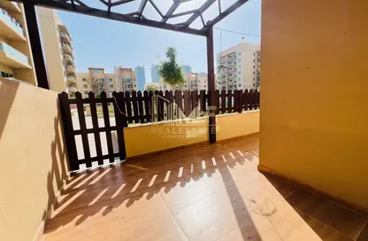 شقة - غرفة نوم - 1 حمام للايجار في الغزلان  3 - الغزلان - جرينز - دبي