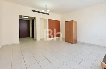 شقة - 1 حمام للبيع في اى سى ١ -اى ام ار -04 - طراز إماراتي - المدينة الدولية - دبي