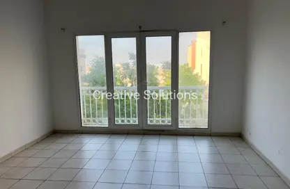 شقة - غرفة نوم - 2 حمامات للايجار في ديسكفري غاردنز - دبي