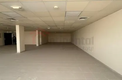 Shop - Studio for rent in Al Sajaa - Sharjah