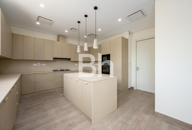 15220425 - Property Image 2
