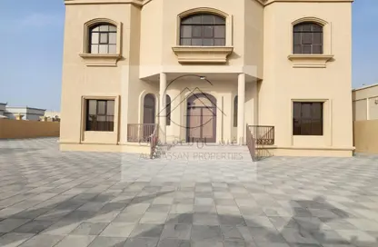 Villa - 5 Bedrooms - 7 Bathrooms for rent in Al Dhait South - Al Dhait - Ras Al Khaimah
