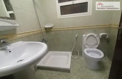 Bathroom image for: Apartment - 1 Bedroom - 1 Bathroom for rent in Al Mushrif - Abu Dhabi, Image 1