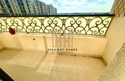 Apartment - 2 Bedrooms - 3 Bathrooms for rent in Muwailih Building - Muwaileh - Sharjah
