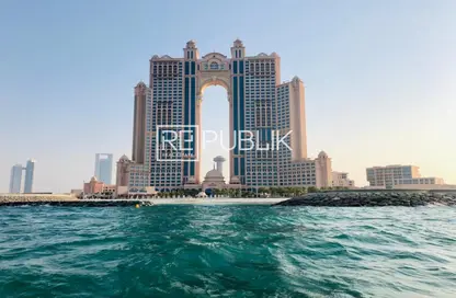 Apartment - 1 Bedroom - 2 Bathrooms for sale in Fairmont Marina Residences - The Marina - Abu Dhabi