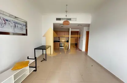 Apartment - 1 Bedroom - 1 Bathroom for rent in Mayfair Residency - Business Bay - Dubai