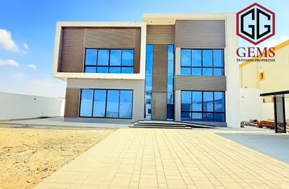 Villa - 5 Bedrooms - 6 Bathrooms for rent in Al Aweer 1 - Al Aweer - Dubai Villa - 5 Bedrooms - 6 Bathrooms for rent in Al Aweer 1 - Al Aweer - Dubai