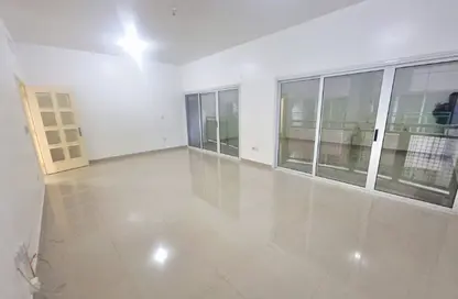 Apartment - 2 Bedrooms - 3 Bathrooms for rent in Al Waha Tower - Al Khalidiya - Abu Dhabi