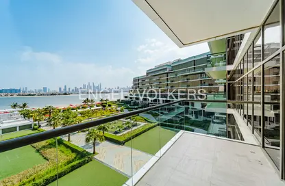 Balcony image for: Apartment - 3 Bedrooms - 4 Bathrooms for rent in The 8 - The Crescent - Palm Jumeirah - Dubai, Image 1